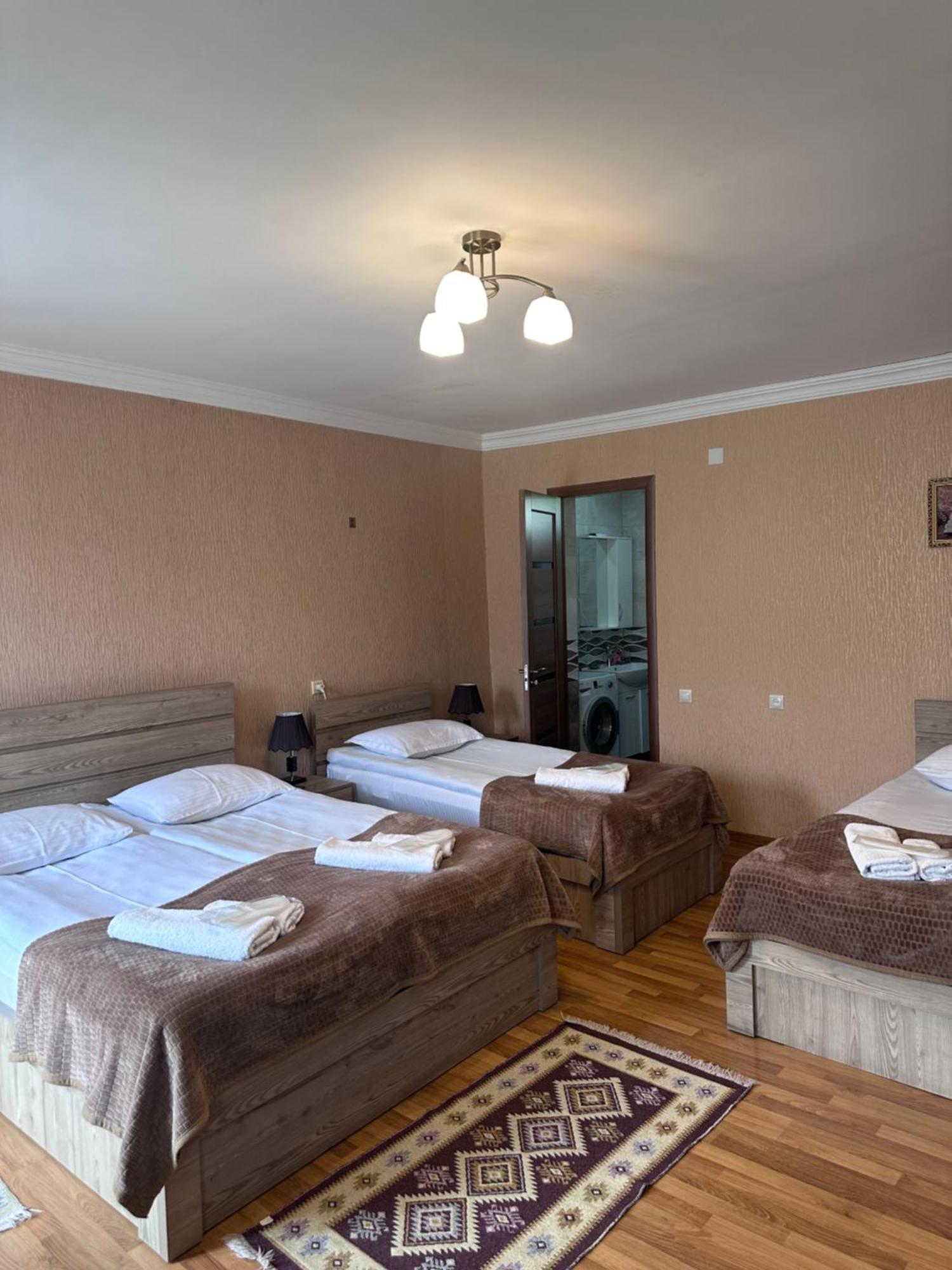 Kazbegi Guide Hotel Екстериор снимка