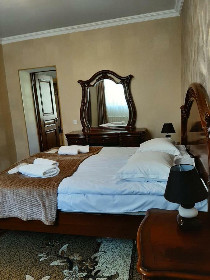 Kazbegi Guide Hotel Екстериор снимка