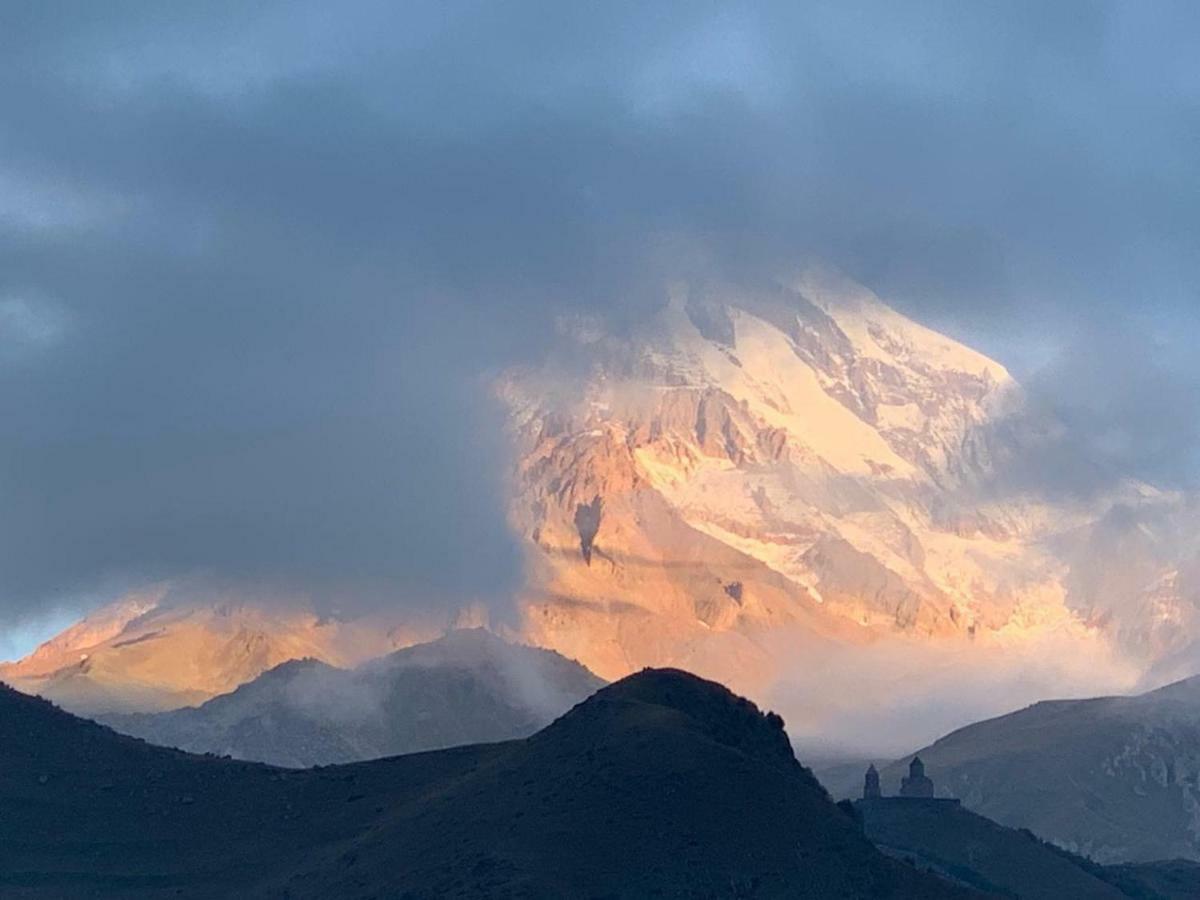 Kazbegi Guide Hotel Екстериор снимка